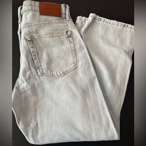 Lucky Brand Light Blue women’s cropped Jeans